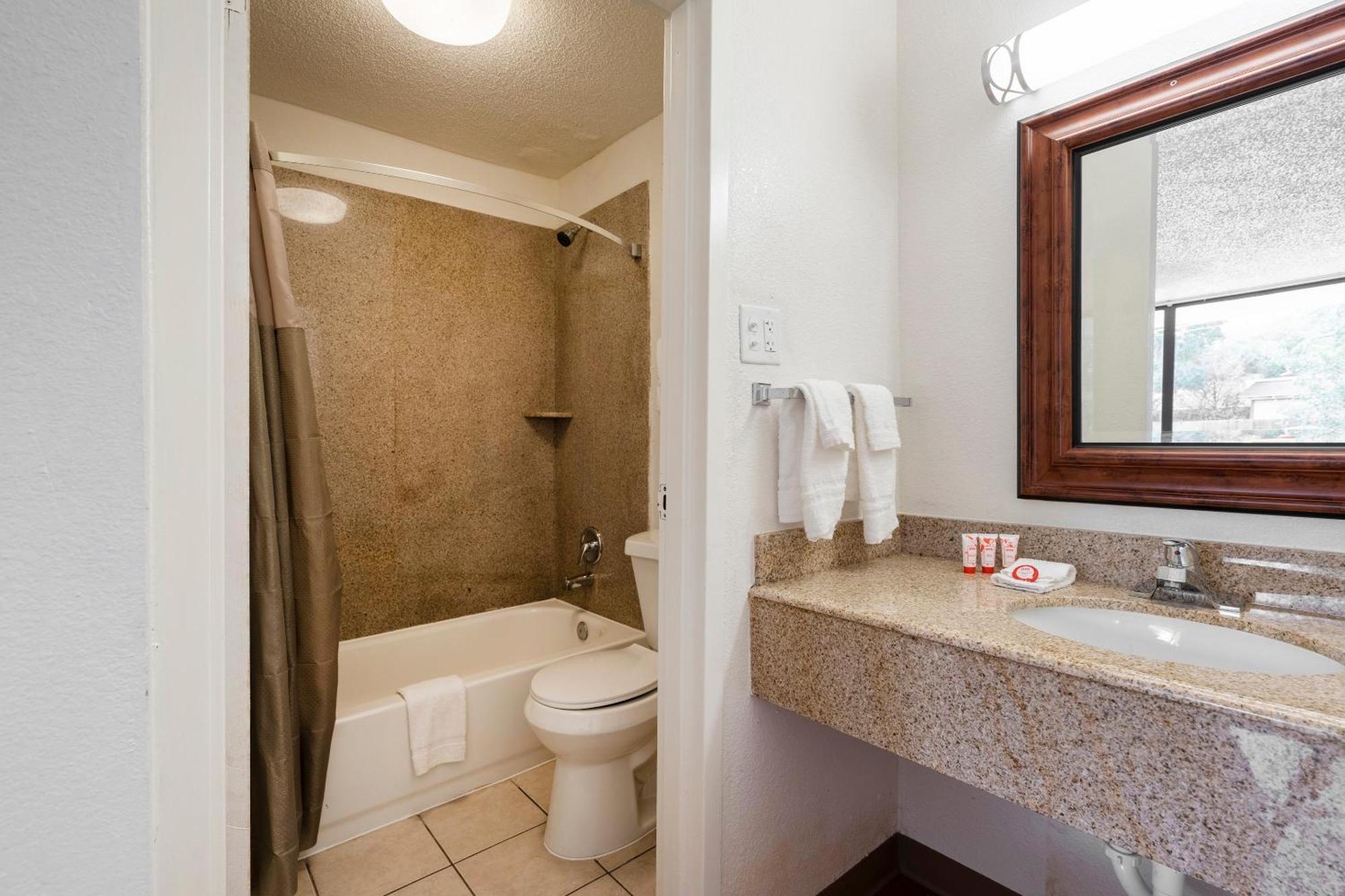 Oyo Hotel Bossier City La - Red River Dış mekan fotoğraf